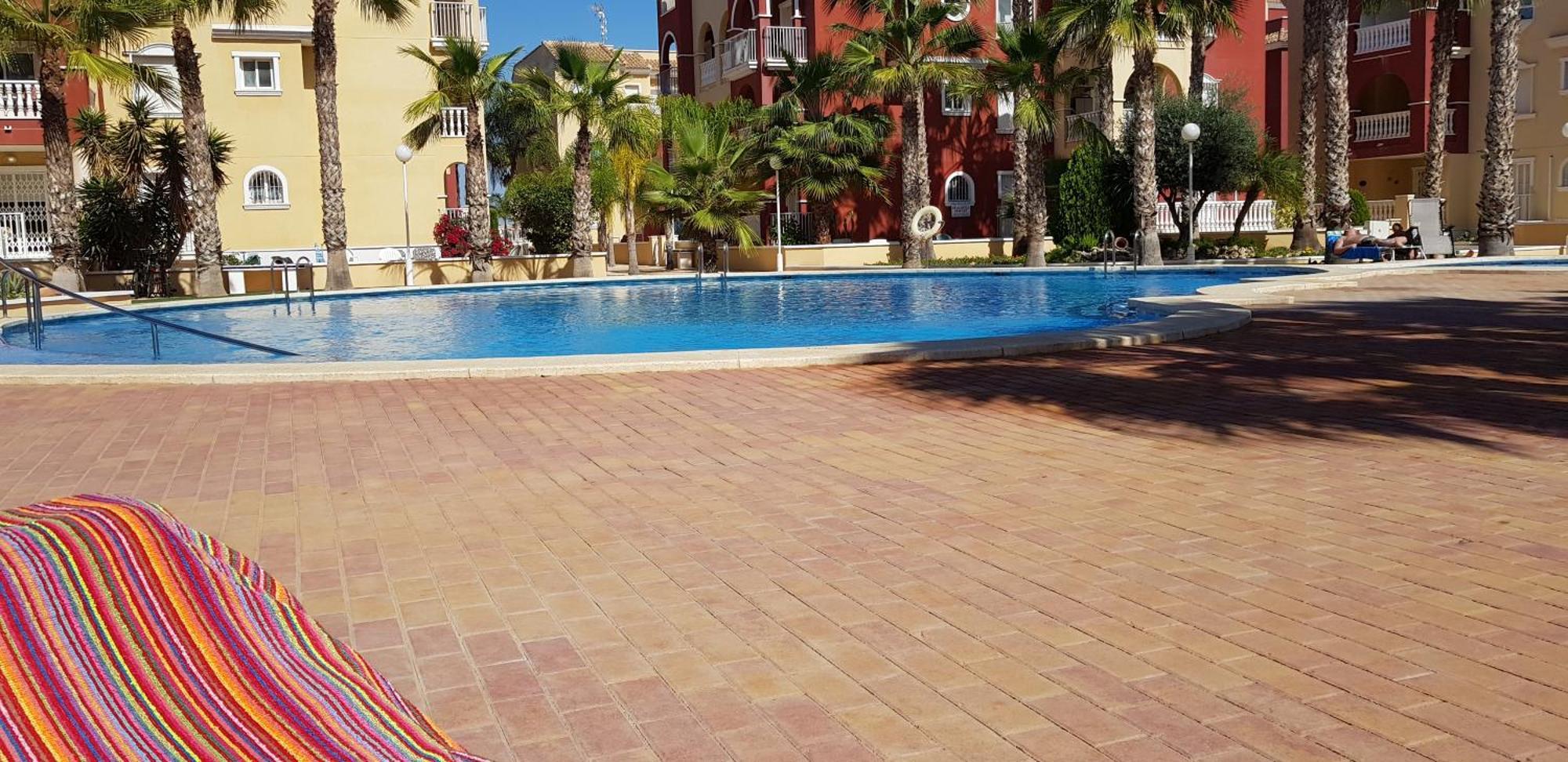 Spacious 3 Bedroom 2 Bathroom Apartment - Puerto Marina Complex Los Alcazares Exterior photo